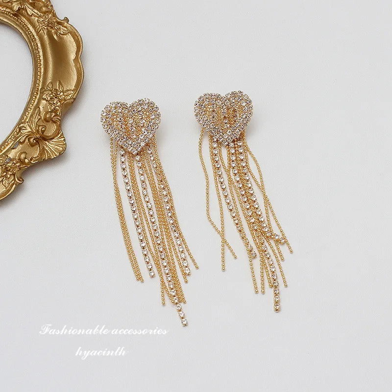 Shiny White Crystal Tassel Earrings for Women Personality Fashion Summer Accessories Party Jewelry Birthday Anniversary Gifts