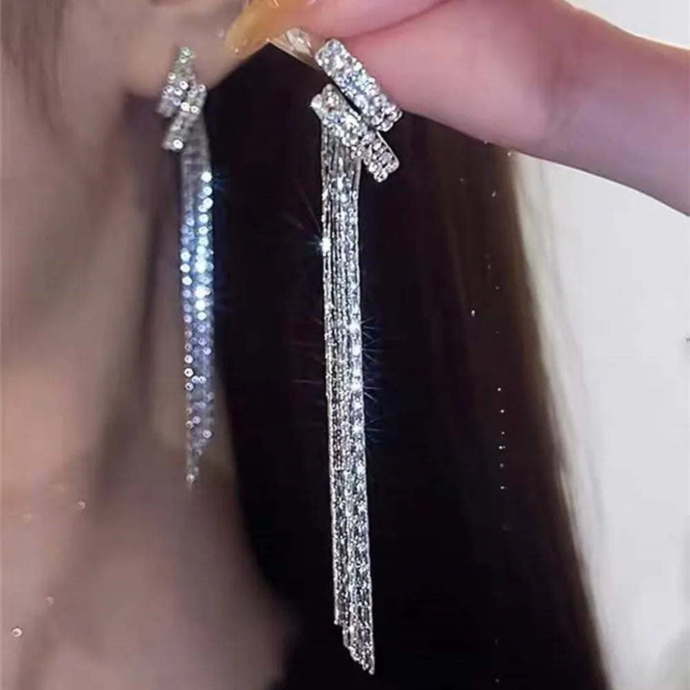 Shiny White Crystal Tassel Earrings for Women Personality Fashion Summer Accessories Party Jewelry Birthday Anniversary Gifts
