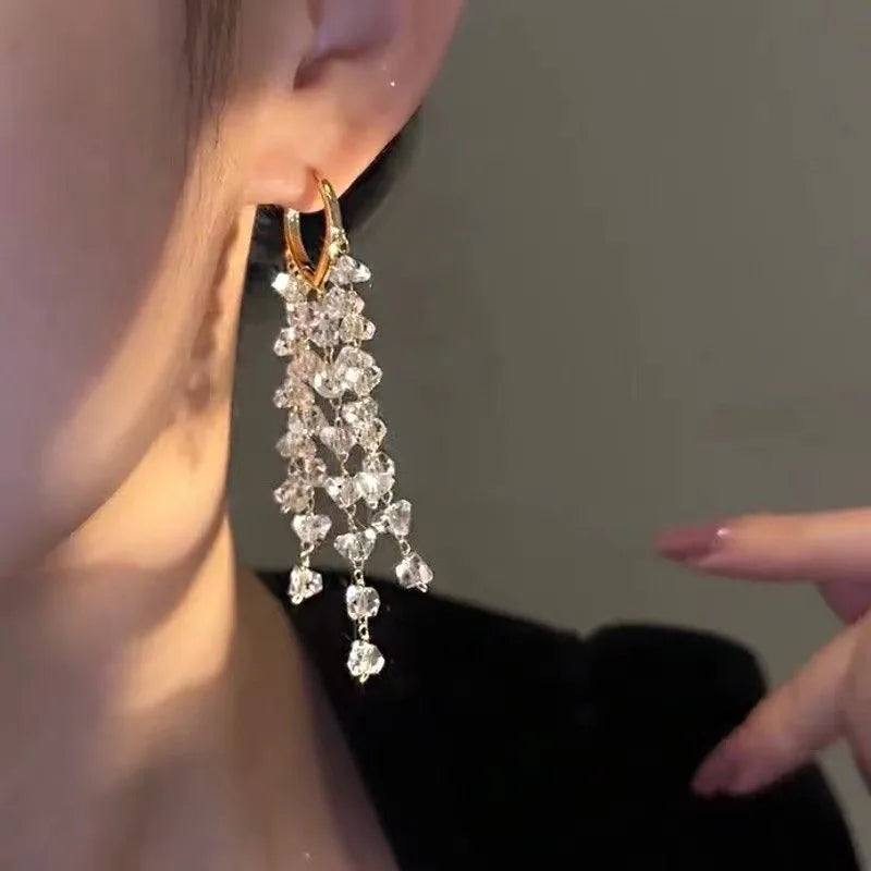 Shiny White Crystal Tassel Earrings for Women Personality Fashion Summer Accessories Party Jewelry Birthday Anniversary Gifts