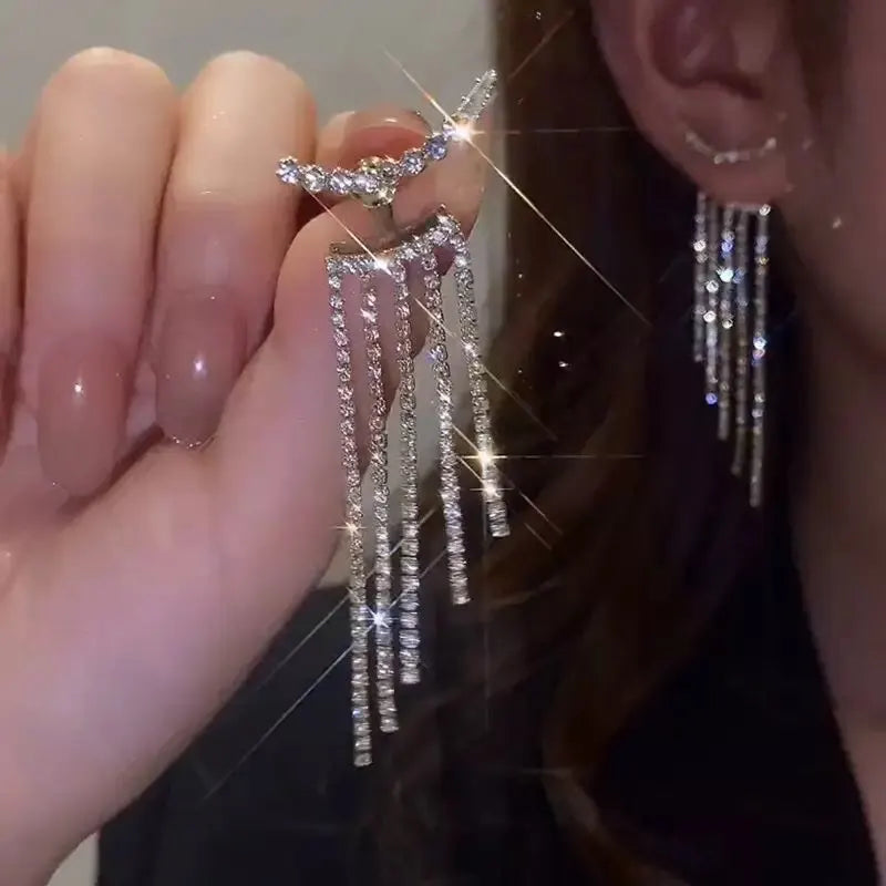 Shiny White Crystal Tassel Earrings for Women Personality Fashion Summer Accessories Party Jewelry Birthday Anniversary Gifts